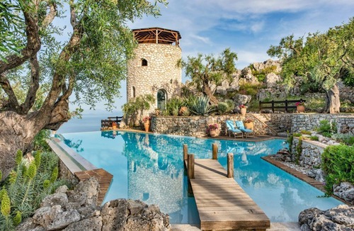 Spartylas Villa | Magic Rocks - Five Bedroom Villa, Sleeps 10