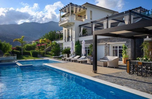 Agia Triada Villa | Magnificent Crete Villa | Villa Hibiscus | Private Infinity Pool | Outdoor.