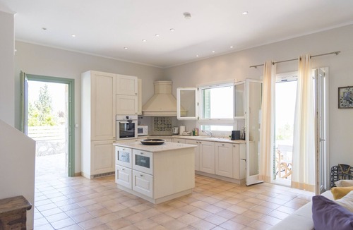 Spartochori Villa | Magnificent villa with pool, stunning seaviews, walk to beach, wifi