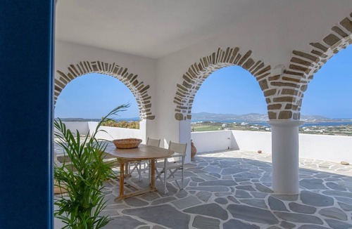 Nea Cryssi Akti Villa | Majestic Paros Villa | Villa Olive.