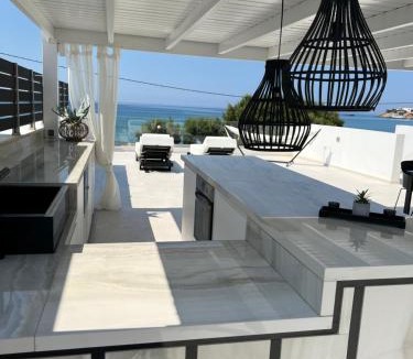 Pilalimata House | Makrygialos Long Beach Villa 2,Thesia beachfront villa