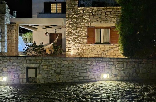 Mavrovouni Apartment | Malvazios Villas Azure Sea