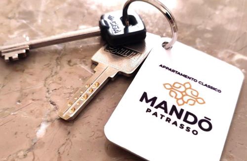Zavlani Apartment | MANDO PATRASSO - Clasical apartment in the center of Patras with free parking