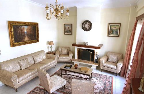Zavlani Apartment | MANDO PATRASSO - Clasical apartment in the center of Patras with free parking