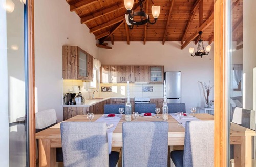 Lefktron Apartment | Mani Panoramic Seaviews - Luxury Summer Haven