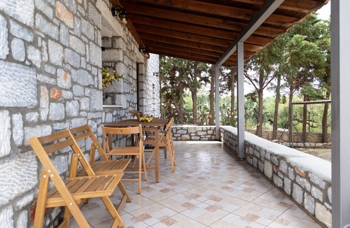 Omales House | Mani Sea & Stone House, Sea Views & Authentic Charm