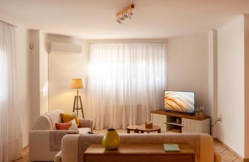 Kropia Apartment | Manolia house near beach