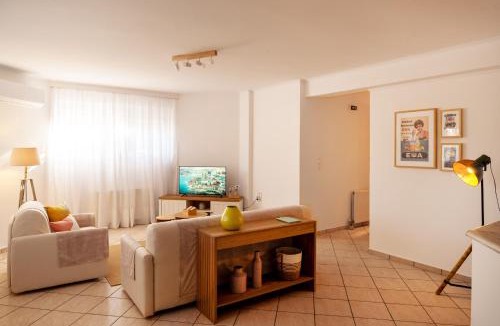 Kropia Apartment | Manolia house near beach