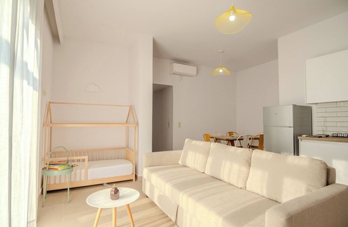 Agrilos Apartment | Mantis Seaside Houses
