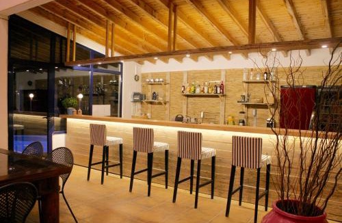 Mpatsi Hotel | Mare Vista Hotel - Epaminondas