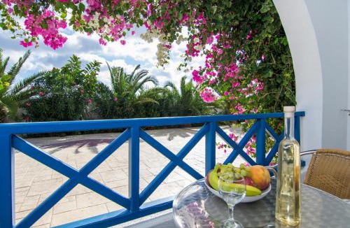 Perivolos Apartment | Margarenia