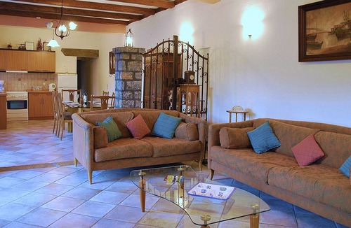 Prina Villa | Maria Emanuela villa in Picturesque Village, only 10 min drive from the Beach!