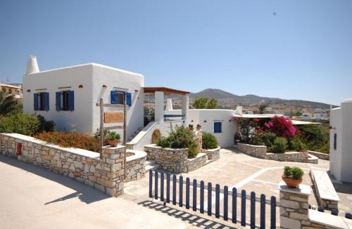 Aliki Apartment | Maria's Village One Bedroom House 4