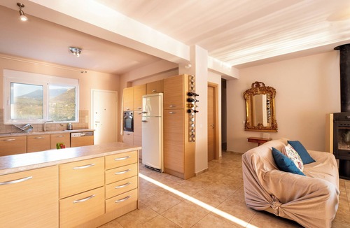 Loutraki-Agioi Theodoroi Villa | Mariannes Olive Grive - Villa with Pool near Looutraki