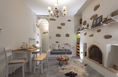 Koronos House | Marina's traditional stone house