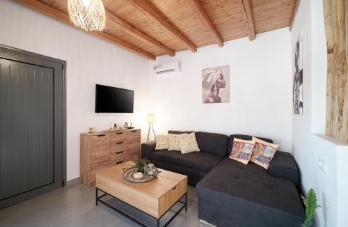 Kithnos House | Marnik Suites