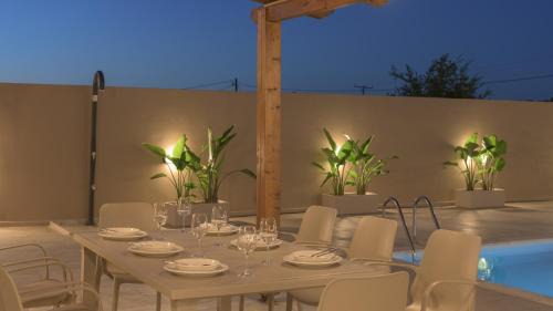 Pigi Villa | Maroon 7 Residence