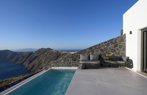 Imerovigli Villa | Masterful Santorini Suite | Morgen Faust Suite | Breathtaking Sea Views