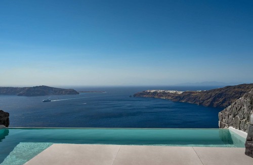 Imerovigli Villa | Masterful Santorini Suite | Morgen Faust Suite | Breathtaking Sea Views