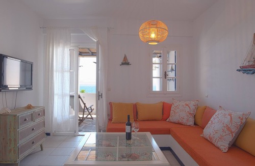 Ampelas Condo | maya apartment sea front aparent in the center of ampelas paros