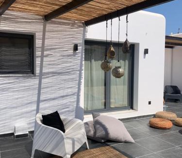 Ios House | Mazi stin Io