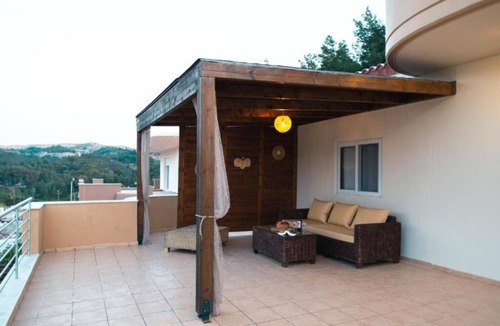 Rhodes Town Villa | MeFoMi Villa
