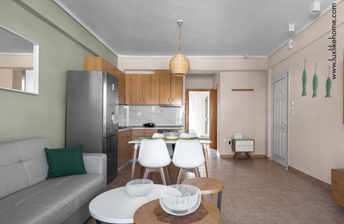 Polichrono House | Melba's Residence by Luxlikehome