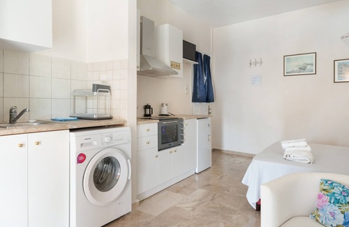 Mirties Apartment | Melina's Sunset – Cozy Flat with 2 Bedrooms, 2 Baths and Stunning Myrties Bay View