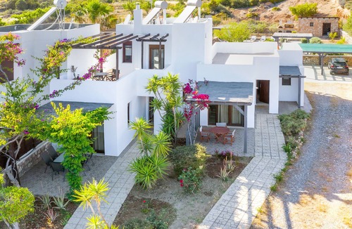 Kiotari House | Memi Beach Front Villa