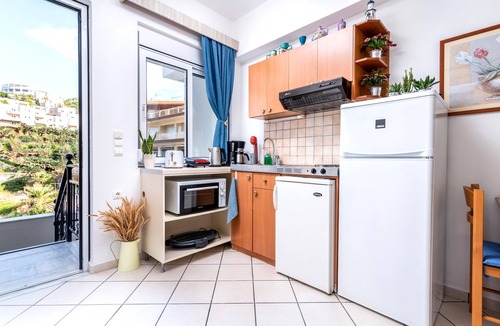 Agia Pelagia House | "Michael" is Amazing Apartment on the Sea !