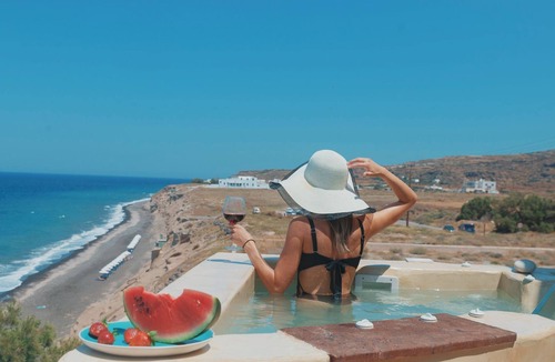 Kamari Villa | Michelangelo Beach Villa