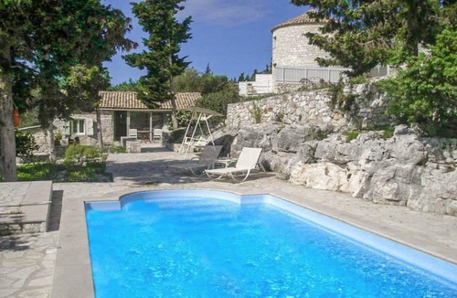 Ieromonachos Villa | Millers Cottage: Large Private Pool, A/C, WiFi