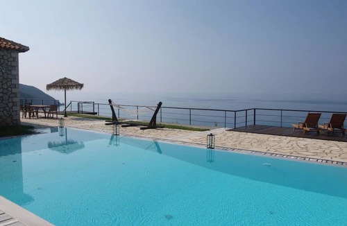 Agios Nikitas Villa | MILOS BAY VILLAS -Beachfront luxury villa with private pool, and stunning view