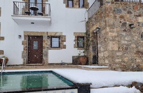 Agriles Apartment | Minos Country Living Aristides Studio for people with disabilities