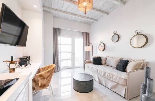 Haniotis Apartment | Minthi Boutique Apartments