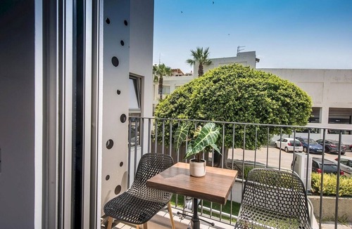 Heraklion Apartment | Modern Apartment, A/C, Free Wi-Fi, Balcony- Central Location 300 meters from the Historical Centre!