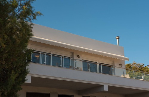 Kaloi Limenes Condo | Modern Beach Front Condo in South Crete