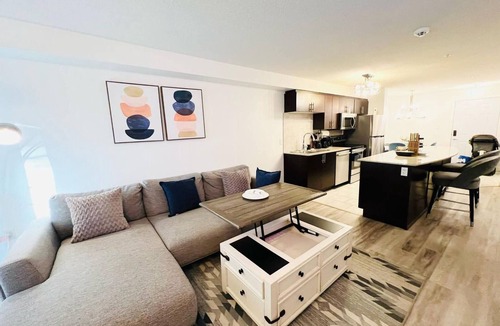 Downtown Edmonton Apartment | Modern Comfort in Edmonton's Heart, 2 Bedroom Apartment