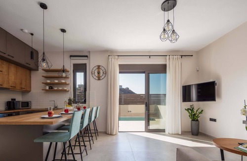 Panormos Villa | Modern facilities, walking distance to the beach!