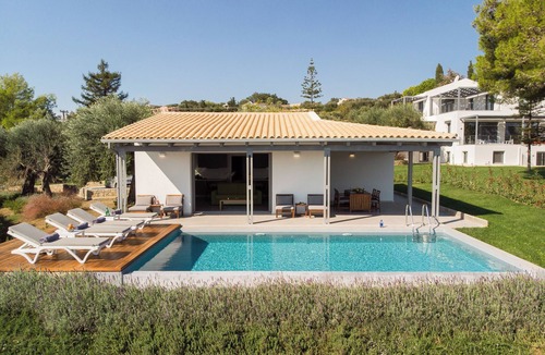 Dassia Villa | Modern guest house with private pool and fantastic views to the beach