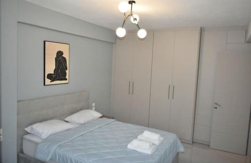 Karditsa Apartment | Modern Luxury Suite