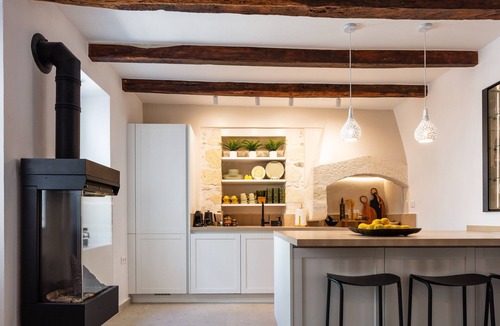 Old Town Rethymnon Villa | Modern Stone Villa Lemonia w/(heated-hot tub)pool/Steam room, Old City, Rethymno