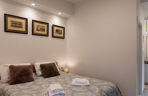 Platia Viktorias Apartment | Modern studio apartment B