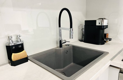Elliniko-Argyroupoli Apartment | Modern studio between city center and Glyfada (5 mins from metro Elliniko)