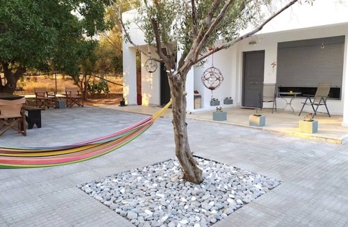 Kineta Villa | Modern Villa near beach between Athens-Attica and Corinth-Peloponnese