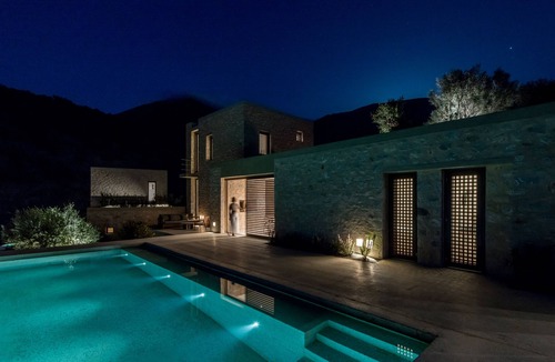 Lefktron Villa | Monolithoi Villas Mani