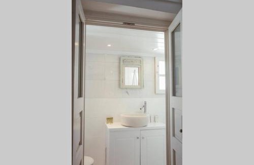 Little Venice Apartment | Mooi Mayor