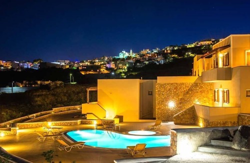 Fira Apartment | Moonlight Apartments: apartment