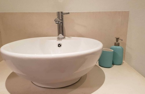Zagora-Mouresi Apartment | Moses Villa: Almond apartment with balcony