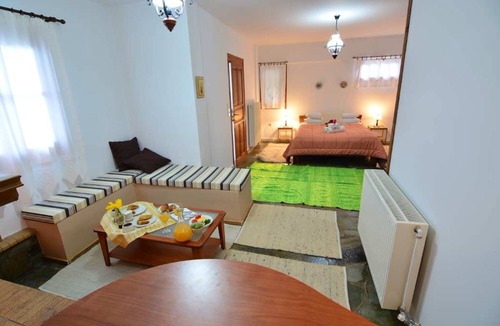 Synikia Mesi Trikalon Bed & Breakfast | Mountain house (5 bedrooms - maximum capacity 10 adults + 4 minors max. 16)